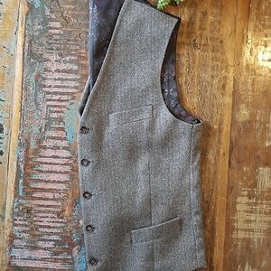 tallia vest